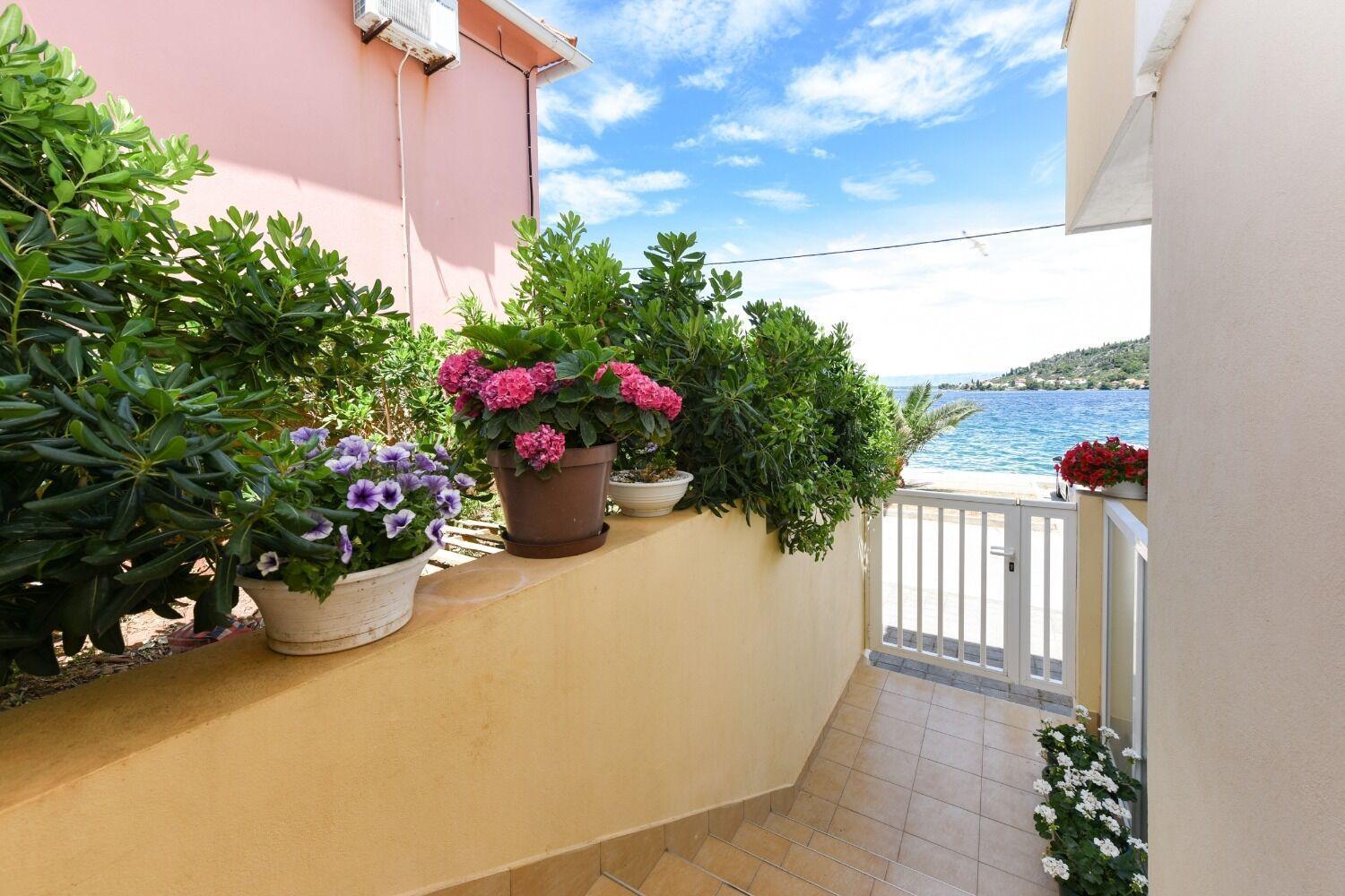 Apartments Kolt - 15M From Sea Kali Exteriör bild
